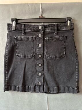 Madewell Black Denim Button-Front Mini Skirt with Patch Pockets Size 28